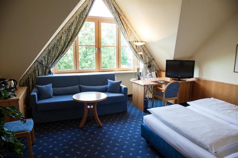 Hotel Kastanienhof Erding Extérieur photo